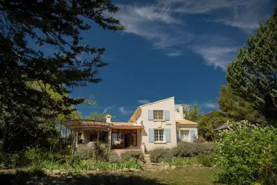 Image de Kindvriendelijke Villa met Prive Zwembad en Airco Tussen de Wijnvelden