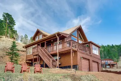 Image de Lakefront Divide Cabin w/ Game Room!