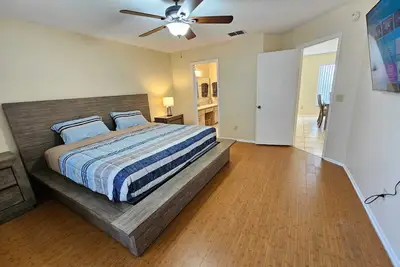 Image de Charming 3-bedroom king bed villa with pool, 10 Min to Disney World