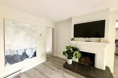 Image de Two Bed with Huge Deck: Heart of Kits & 5 mins from Beach