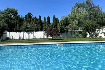 Image de Adorable house with pool