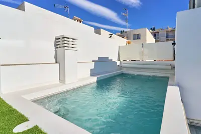 Image de Maison de vacances 'Casa Parras' avec piscine privée, Wi-Fi et climatisation