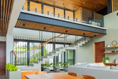 Image de Enchanting Garden House with Panoramic Views