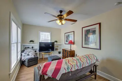 Image de Red Armadillo | Cozy Historic Stay in Downtown Phoenix | Perfectly Located!