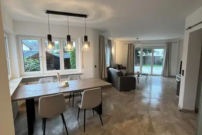 Image de Hundefreundliche Ferienwohnung mit Garten und Terrasse 10 Minuten vom Bodensee