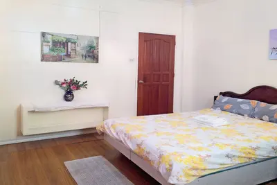 Image de Room 102 at Liezels Bed & Breakfast is the ultimate family room.
