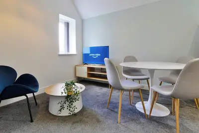 Image de 1 Br Salford Royal sleeps 4 Free Parking