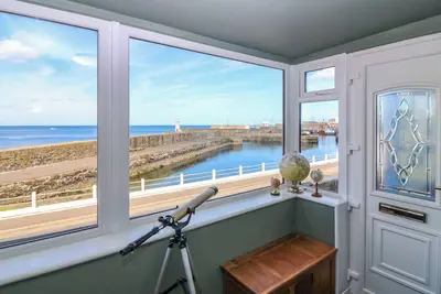 Image de West Pier Cottage, family friendly, with open fire in Macduff