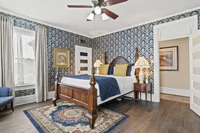 Image de Spacious Historic Escape | 4br Luxury | Walk to Downtown & Landmarks