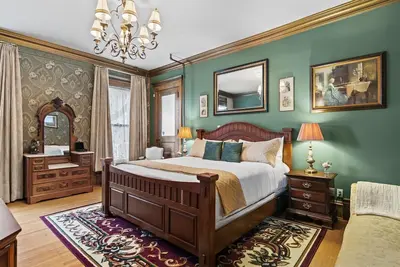 Image de Historic Luxury Stay | Downtown Springfield | Step-Free Access