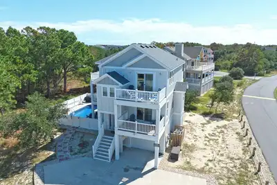 Image de Martinis and Bikinis: New Build | Pool | Dogs Ok | Hot Tub