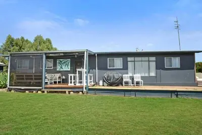 Image de 52 Albatross Ave Hayborough