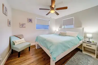 Image de Fully remodeled, 3-bedroom house in charming Largo with Lanai, WiFi and Ac