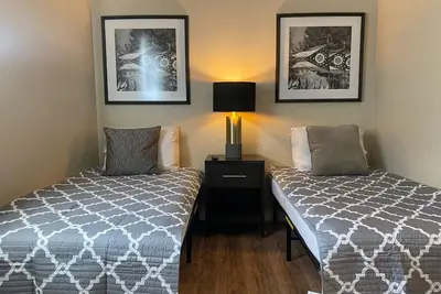 Image de Dayton! 6 Beds, Sleeps 8, 4 Bedrooms + Wifi!