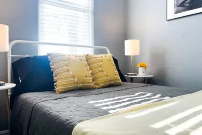 Image de Crew Housing: Sleeps 28! 7br w/ 15 Beds & 4 Baths