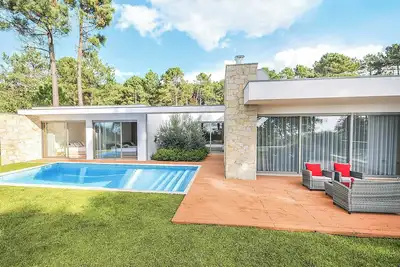 Image de Villa Por do Sol - Cinq Chambres Villa, Couchages 10