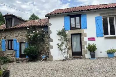 Image de La Petite Maison, charming 3 bedroom Gite in Saint-Estephe, 24360, Dordogne,