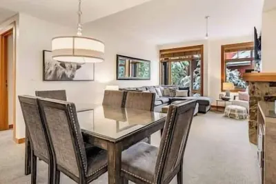 Image de Great Condo in Snowmass, Ski-In\/Out. Hot Tub, Pool