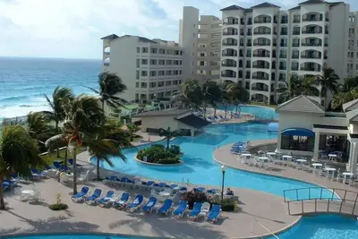 Royal Islander | Concierge | Lux Resort | Pool | Gym