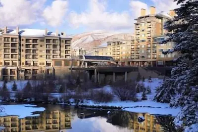 Image de 2| Riverfront Mountain Villas Resort & Spa, Balcony, Avon