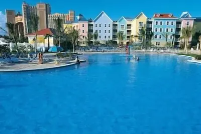 Image de Harborside Beachfront Resort & Spa Atlantis, Meal Plans Optional