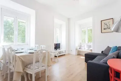 Image de Near the River 3 Bedrooms Flat, with Ac for 9