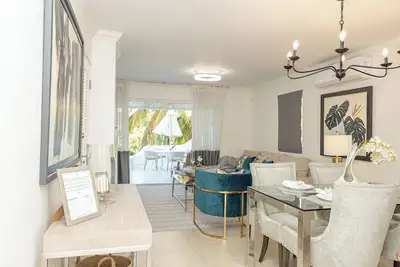 Image de Chic&Serene 2 bed/ 2. 5 bath condo in Cap Estate, overlooking Sandals Golf Course