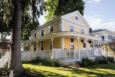Image de Solomon Ely Homestead - Charming Pittsfield Stay