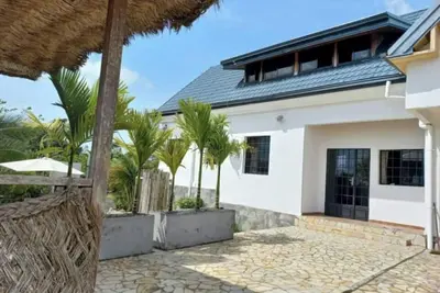 Image de Tropical villa with view of the Atlantic Ocean