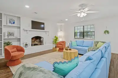 Image de Tally's Sapphire - Sleeps12 - Fsu/Capitol/Golf Club - Game Rm, Projector, Patio