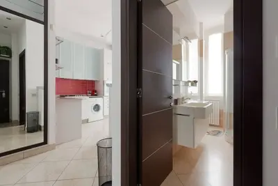 Image de Comfortable apartment 70sqm with 2 balconies located on the second floor of a building with lift. The property is located in the Città Studi neighborhood! Less than 900 meters away is the Polytechnic University of Milan, the Cancer Institute is just a few