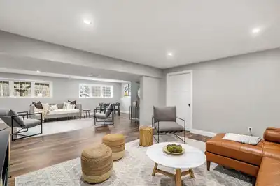 Image de Cozy Chic Countryside Haven -  Sleeps 4, Firepit