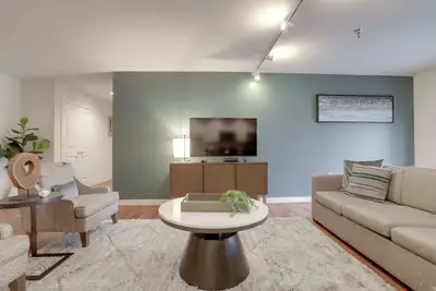 Image de Sojourn Randolph Towers #204