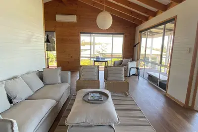 Image de Large relaxed family house in central Augusta