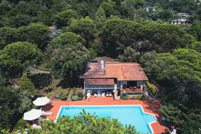 Image de Villa Angela with pool and sea view
