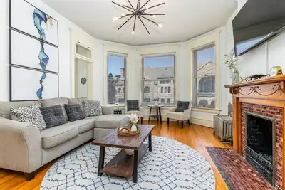 Image de Masterpiece on Main #2