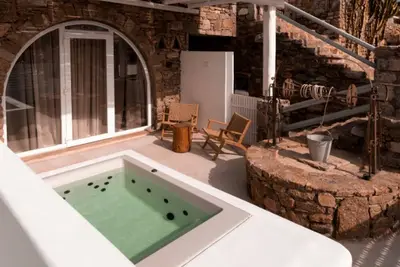 Image de Masterful Mykonos Villa | Villa Travers | 2 Bedroom Suite | Furnished Terrace with Hot Tub | Elia