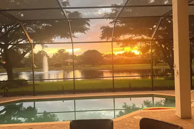 Image de Located in Estero  in community of Belle Largo -Pool -Lake 4 mi to Coconut Point