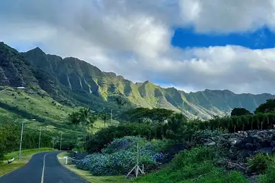 Image de Spacious 4-bedroom house with Scenic Mountain and Ocean Views in Makaha Valley!