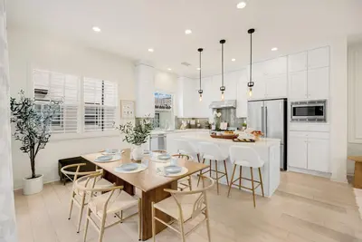 Image de Modern Grand Luxury Estate in Irvine with Pool & Amenities