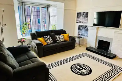 Image de GerrardsCross-Sleeps4-Parking-PetFriendly-Wembley