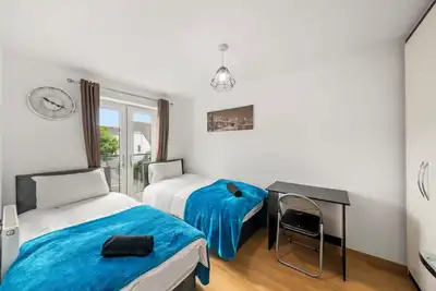Image de Reading Centre serviced accommodation-Corporate Business Families-Parking