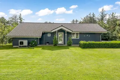 Image de \"Nauka\" - 400m to the fjord by Interhome