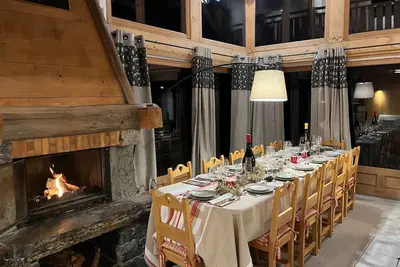 Image de Superbe chalet 15 pers. avec spa, sauna, proche télécabine et centre, équipements complets