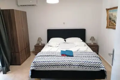 Image de 2-bedroom building in delightful Artemis with WiFi, Ac