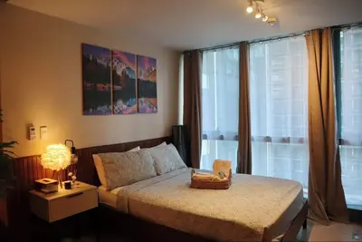 Image de Bgc Chic Convert-able 1-bedroom condo in Prime location