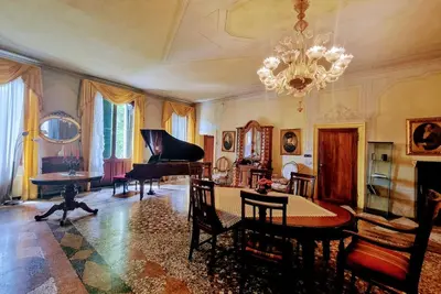 Image de Enchanting 18th century villa with private parking a few km from Venice
