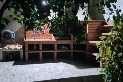 Image de Maison familiale plain-pied avec jardin arboré à 5 minutes des plages