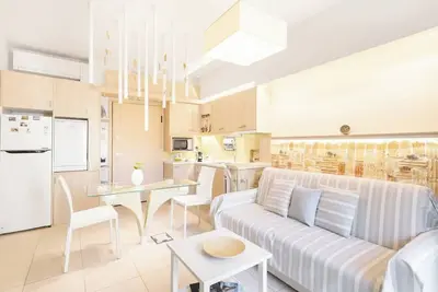 Image de Sweet Acropolis Suite 1 - charming, vibrant, comfy