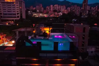 Image de Luxurious villa with 23 bedrooms 3 Pools in Provenza Parque lleras Poblado